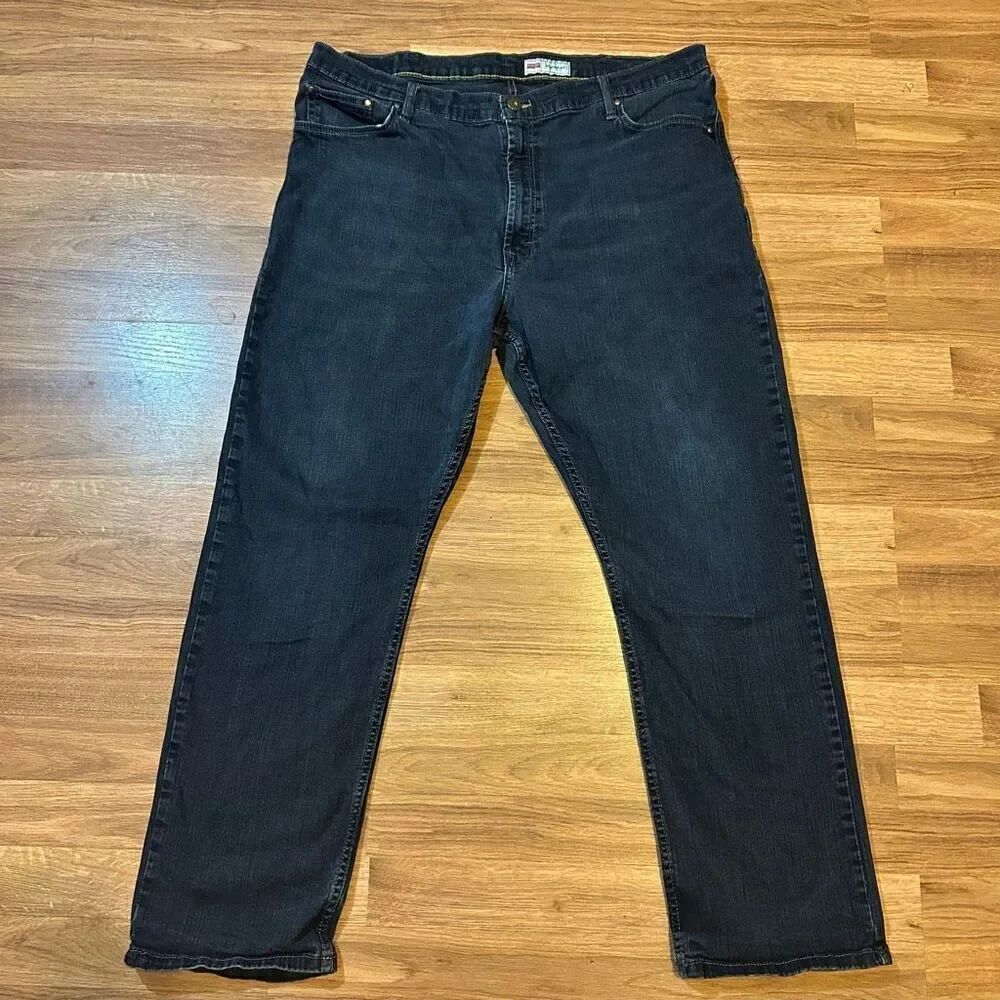 Wrangler Straight Fit Jeans Premium Quality| W42 x L30
